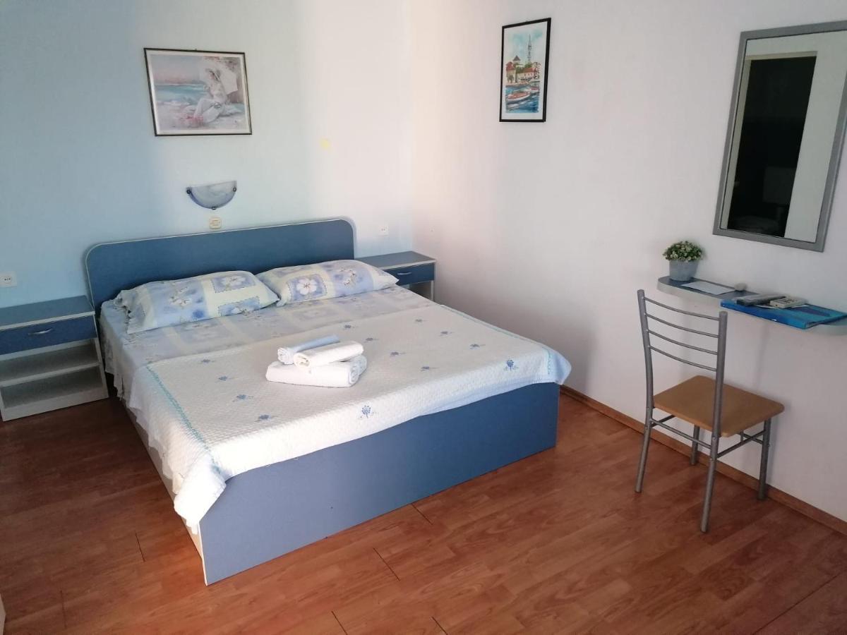 ילסה Apartments Piko2 מראה חיצוני תמונה